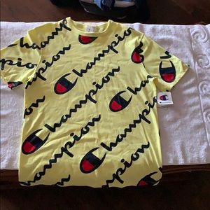 Men’s LG Champion shirt.